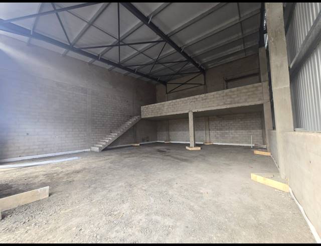 374M² INDUSTRIAL YARD TO LET IN BALLITO CENTRAL
